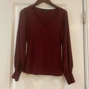 Petite!  WHBM White House Black Market XXSP burgundy v neck sweater.